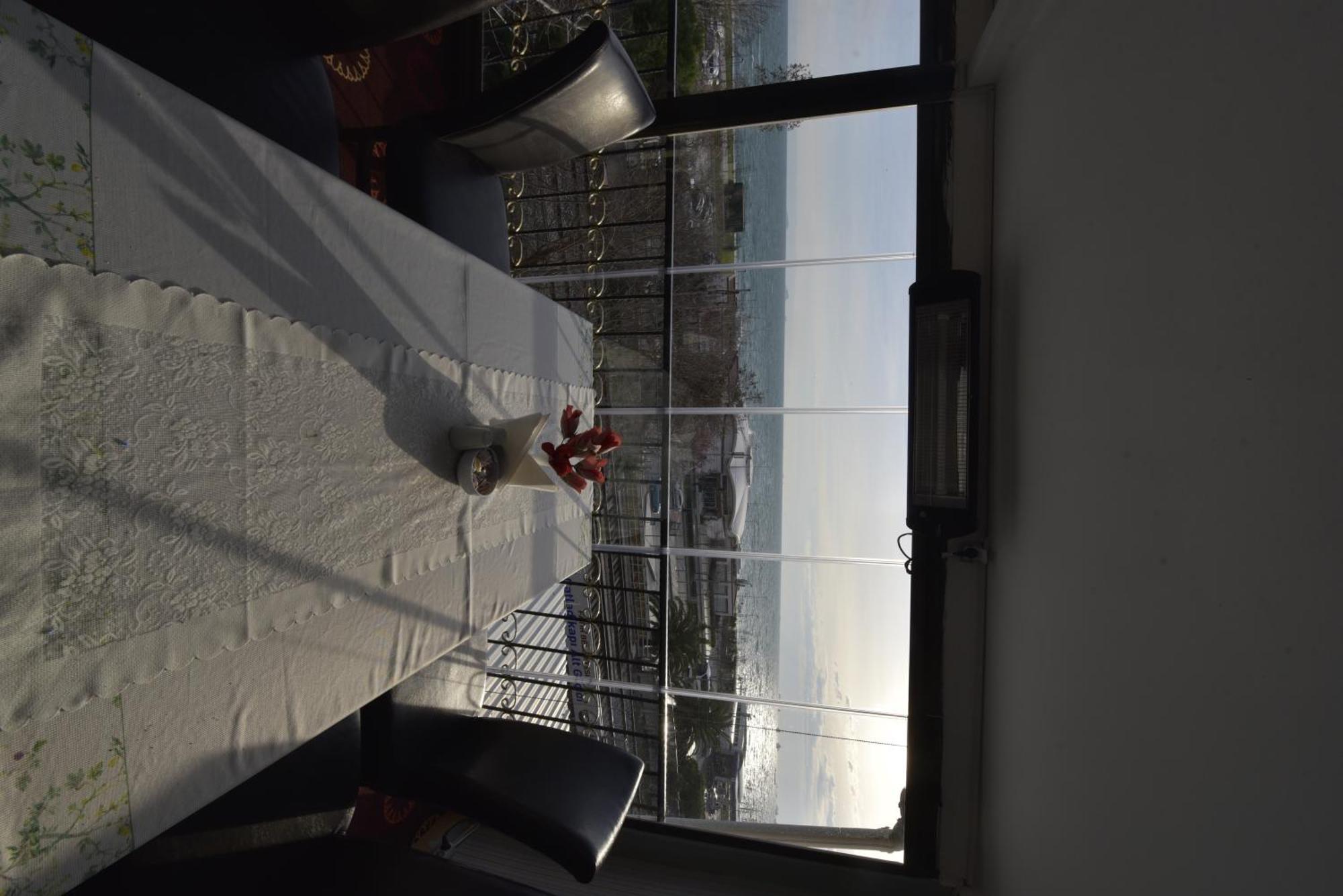 Golden Palace Sea View อิสตันบูล ภายนอก รูปภาพ
